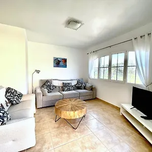2 Bedroom On The Golf Course With Amazing Views Caleta De Fuste